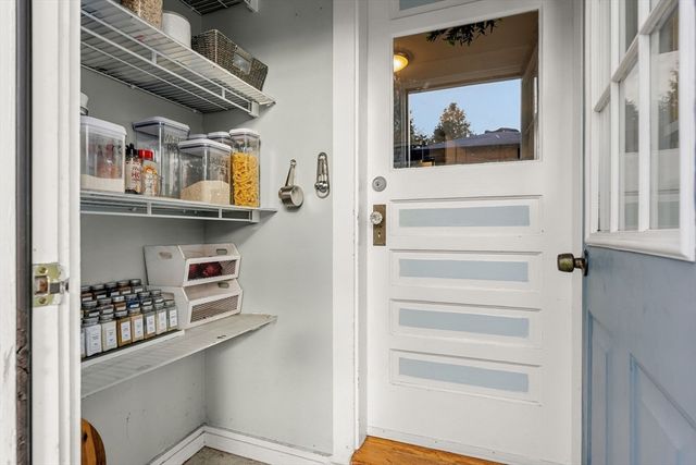 73 Albatross Rd, Quincy, MA 02169