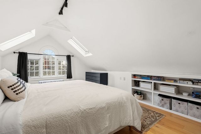 73 Albatross Rd, Quincy, MA 02169