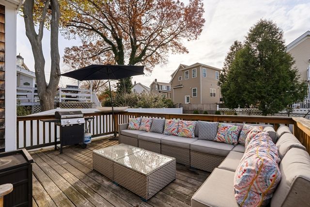 73 Albatross Rd, Quincy, MA 02169