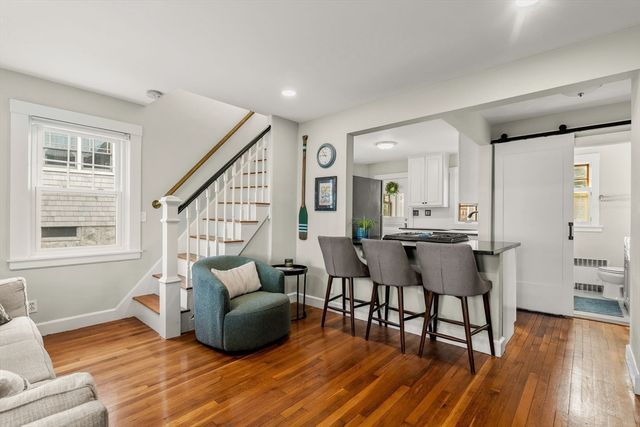 73 Albatross Rd, Quincy, MA 02169