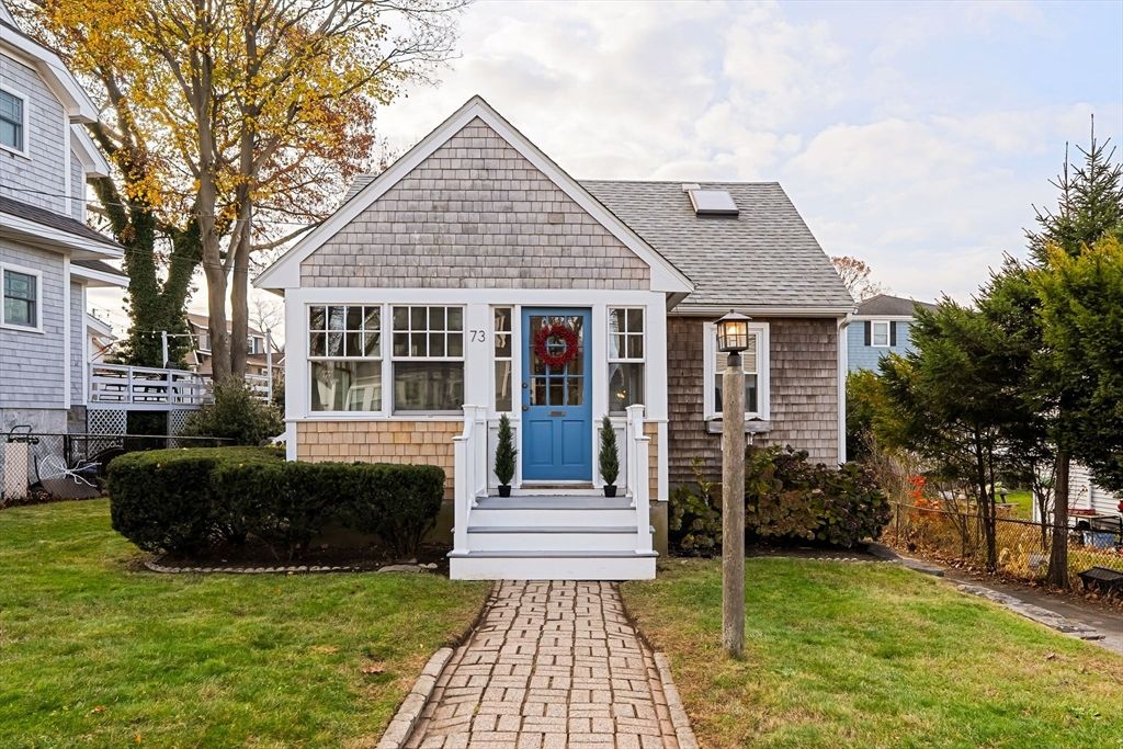 73 Albatross Rd, Quincy, MA 02169