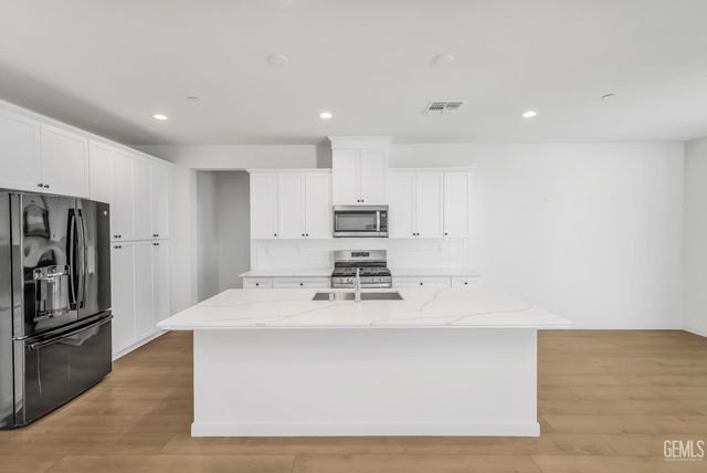 12605 Petaluma Court, Bakersfield, CA 93311