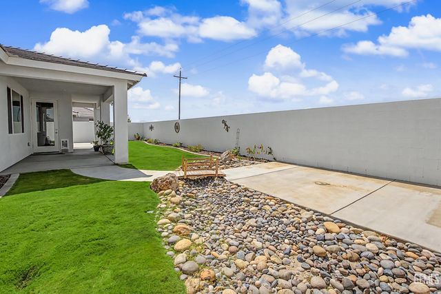 12605 Petaluma Court, Bakersfield, CA 93311