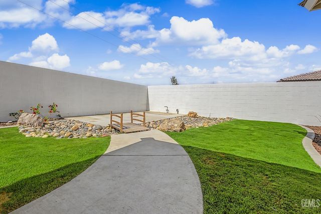 12605 Petaluma Court, Bakersfield, CA 93311