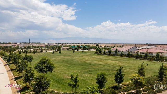 12605 Petaluma Court, Bakersfield, CA 93311