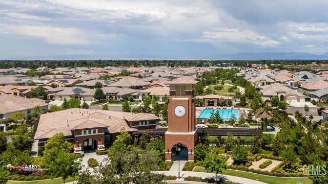 12605 Petaluma Court, Bakersfield, CA 93311