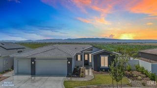 12605 Petaluma Court, Bakersfield, CA 93311