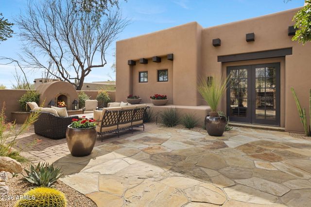 10585 E Crescent Moon Drive 15, Scottsdale, AZ 85262