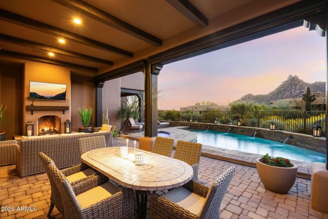 10585 E Crescent Moon Drive 15, Scottsdale, AZ 85262