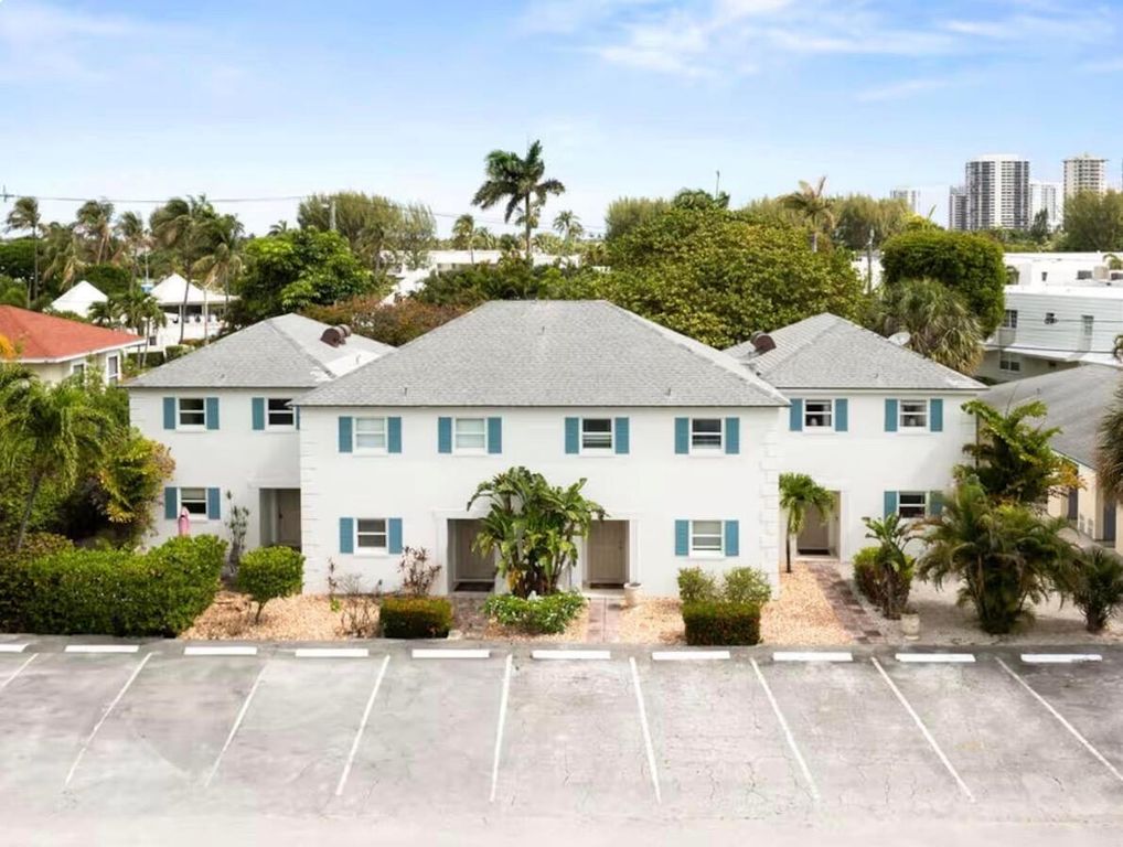 1216 Surf Road, Singer Island, FL 33404