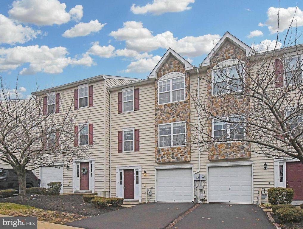 1031 BALLEY DR, Phoenixville, PA 19460