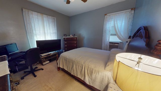 618 4th Street, Huntington, WV 25701