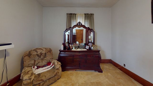 618 4th Street, Huntington, WV 25701