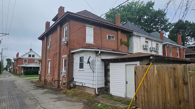 618 4th Street, Huntington, WV 25701