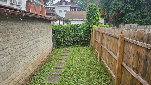 618 4th Street, Huntington, WV 25701