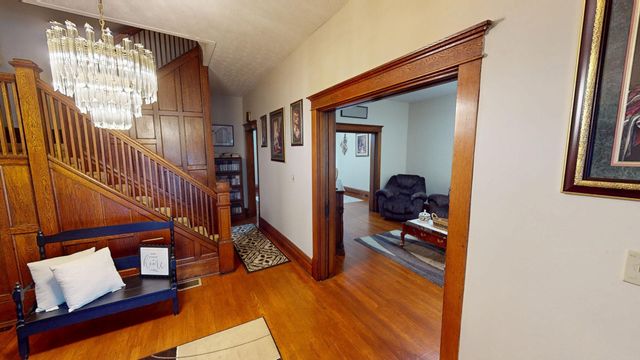 618 4th Street, Huntington, WV 25701