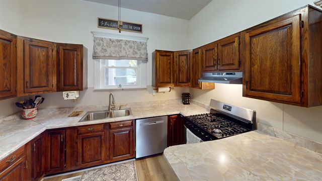 618 4th Street, Huntington, WV 25701