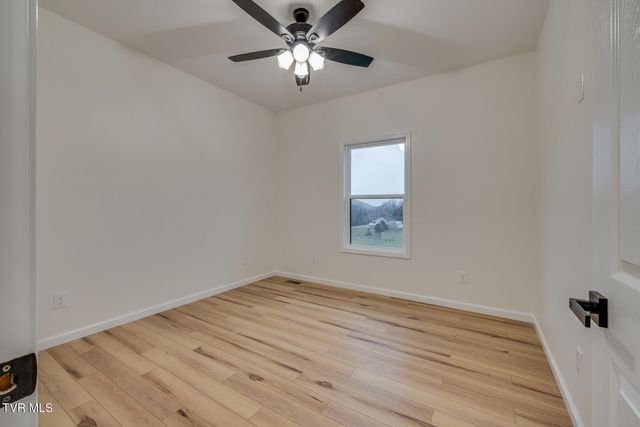 284 Old Charity Hill Road, Elizabethton, TN 37643