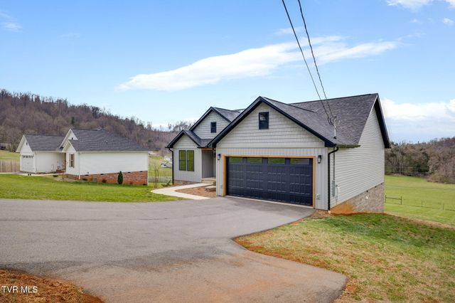 284 Old Charity Hill Road, Elizabethton, TN 37643