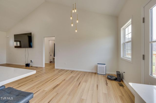 284 Old Charity Hill Road, Elizabethton, TN 37643