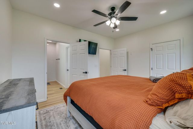 284 Old Charity Hill Road, Elizabethton, TN 37643