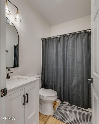 284 Old Charity Hill Road, Elizabethton, TN 37643