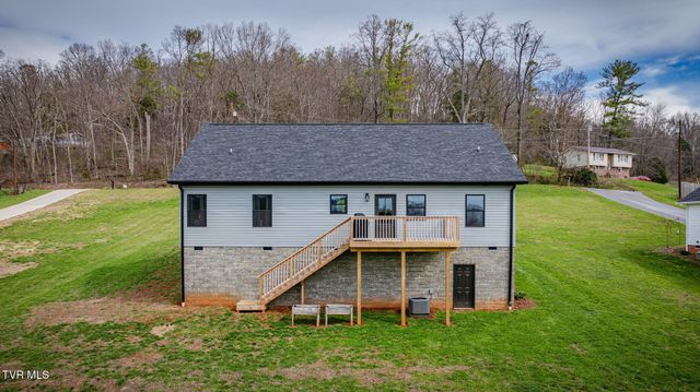 284 Old Charity Hill Road, Elizabethton, TN 37643