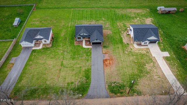 284 Old Charity Hill Road, Elizabethton, TN 37643