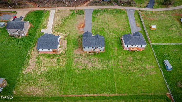 284 Old Charity Hill Road, Elizabethton, TN 37643