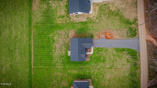 284 Old Charity Hill Road, Elizabethton, TN 37643