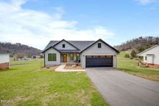 284 Old Charity Hill Road, Elizabethton, TN 37643