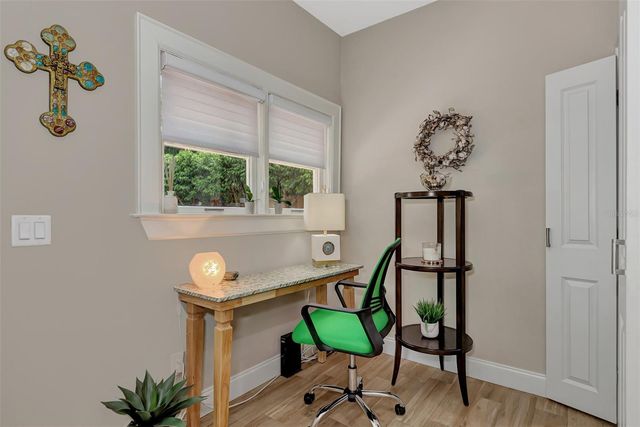 1045 40TH STREET, Sarasota, FL 34234