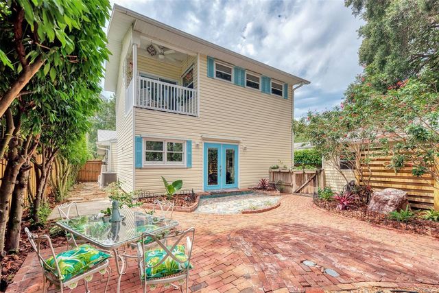1045 40TH STREET, Sarasota, FL 34234