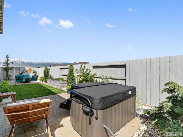 2261 Paint Horse Drive, Reno, NV 89521
