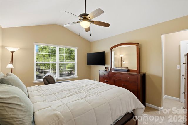 9040 Bradstreet Commons Way, Charlotte, NC 28215