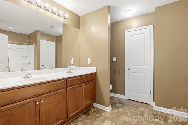 9040 Bradstreet Commons Way, Charlotte, NC 28215