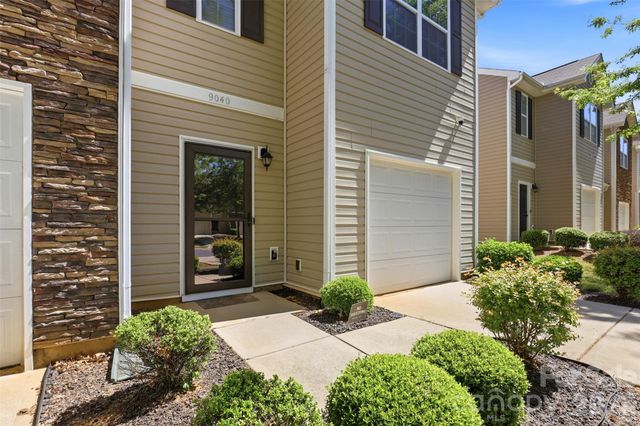 9040 Bradstreet Commons Way, Charlotte, NC 28215
