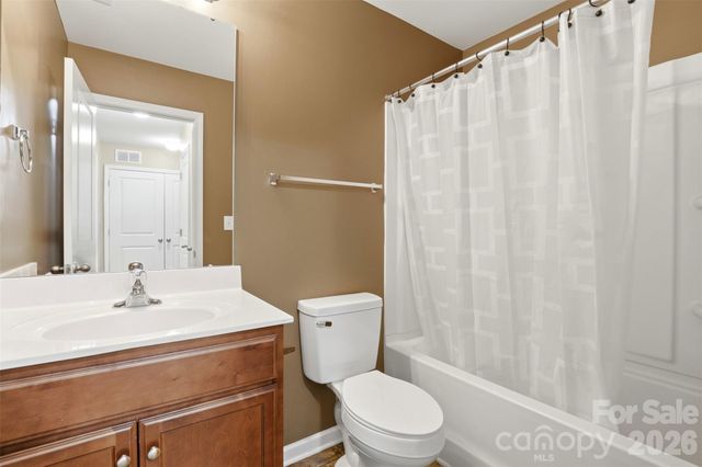 9040 Bradstreet Commons Way, Charlotte, NC 28215