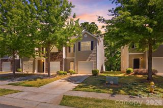 9040 Bradstreet Commons Way, Charlotte, NC 28215