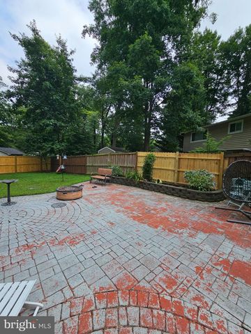 8913 CROMWELL DR, Springfield, VA 22151