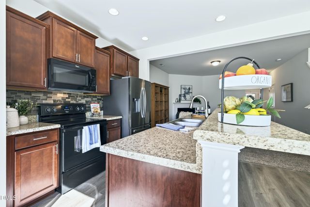 357 E Porthaven Way E, Clayton, NC 27527