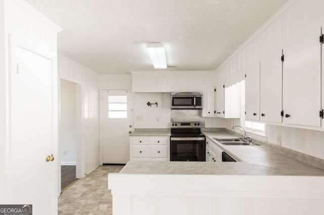 406 Preston Street, Waycross, GA 31501