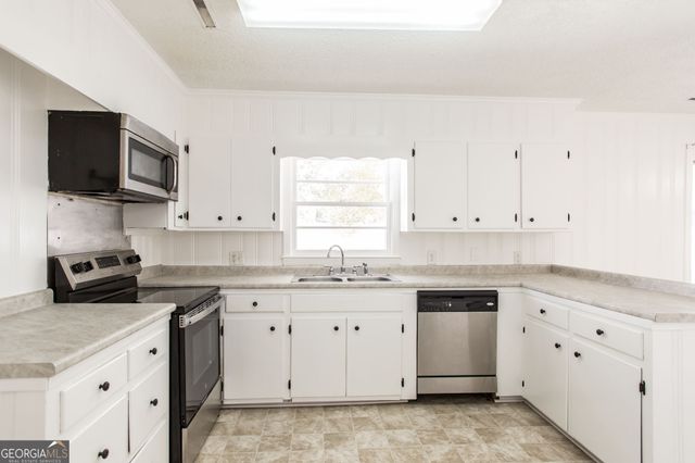 406 Preston Street, Waycross, GA 31501