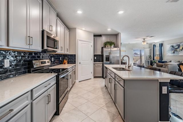 10474 ECHO DOCK LOOP, San Antonio, FL 33576