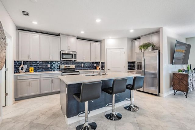 10474 ECHO DOCK LOOP, San Antonio, FL 33576