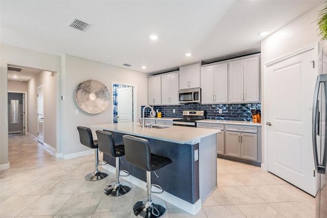 10474 ECHO DOCK LOOP, San Antonio, FL 33576