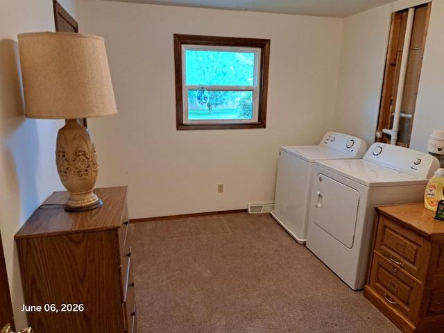 1121 CALDER STREET, Menasha, WI 54952