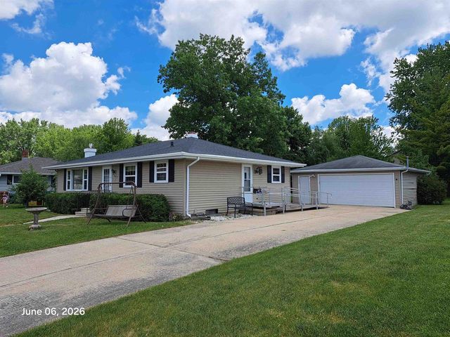 1121 CALDER STREET, Menasha, WI 54952