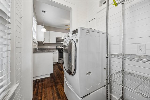12 Greenwood Street B, Houston, TX 77011