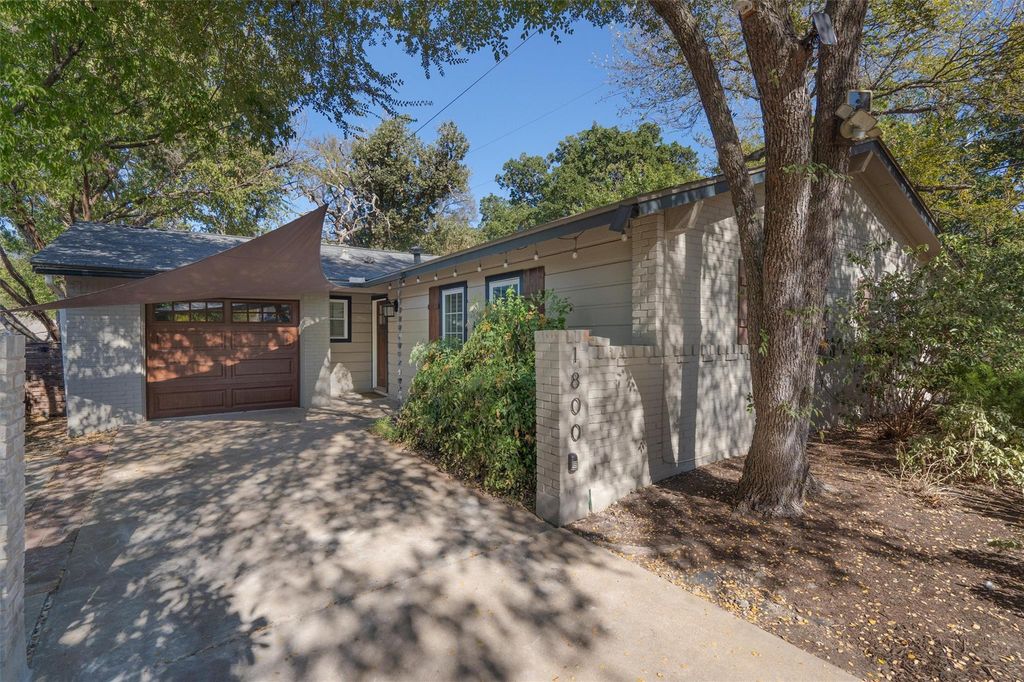 1800 Romford DR, Austin, TX 78704